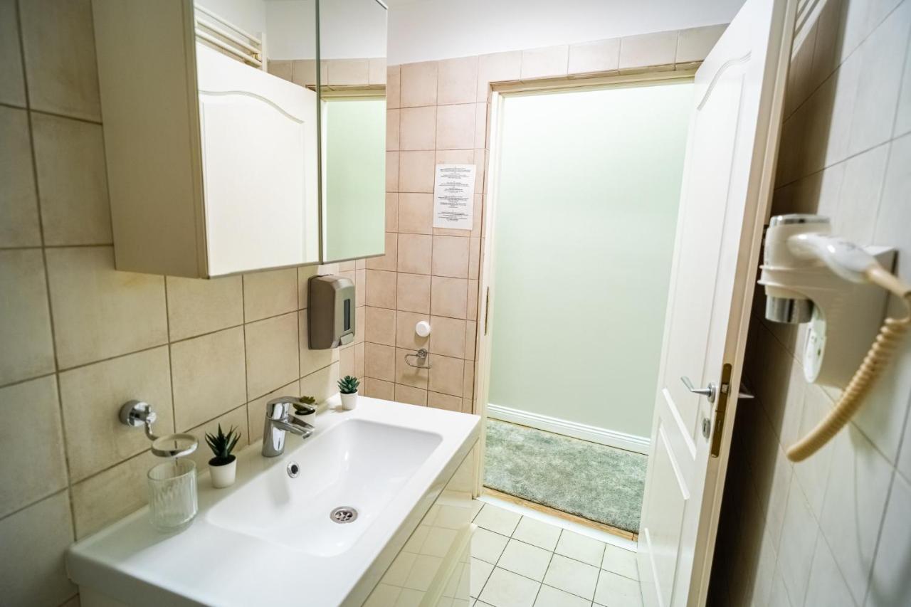 Bucharest Old City - Studio Near Calea Victoriei المظهر الخارجي الصورة
